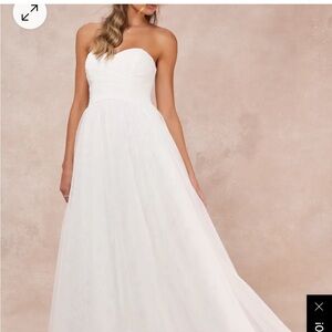 Lulu's White Strapless Sweetheart Wedding Gown